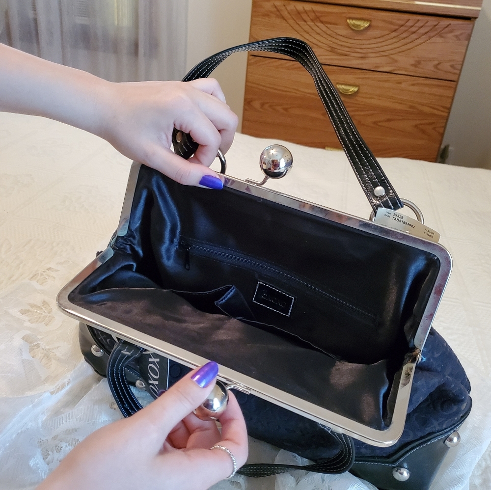 XOXO Black Purse - Picture 2 of 3